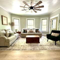 New: Dog/Horse Friendly, Boat Parking, Close to Cedar Point and Public Beach