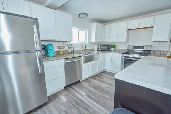 Sand and Surf Cottage - 60 yards to Lake Erie! - Image 4